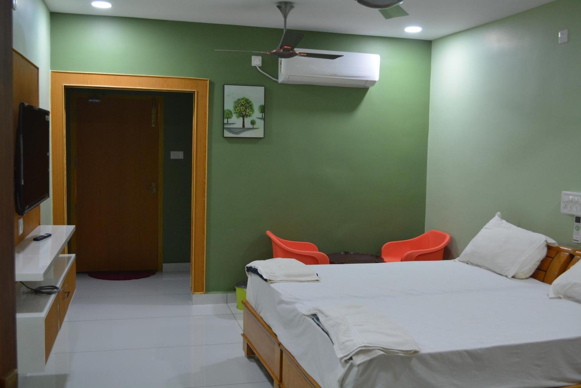 Yanam Resorts Ngoại thất bức ảnh