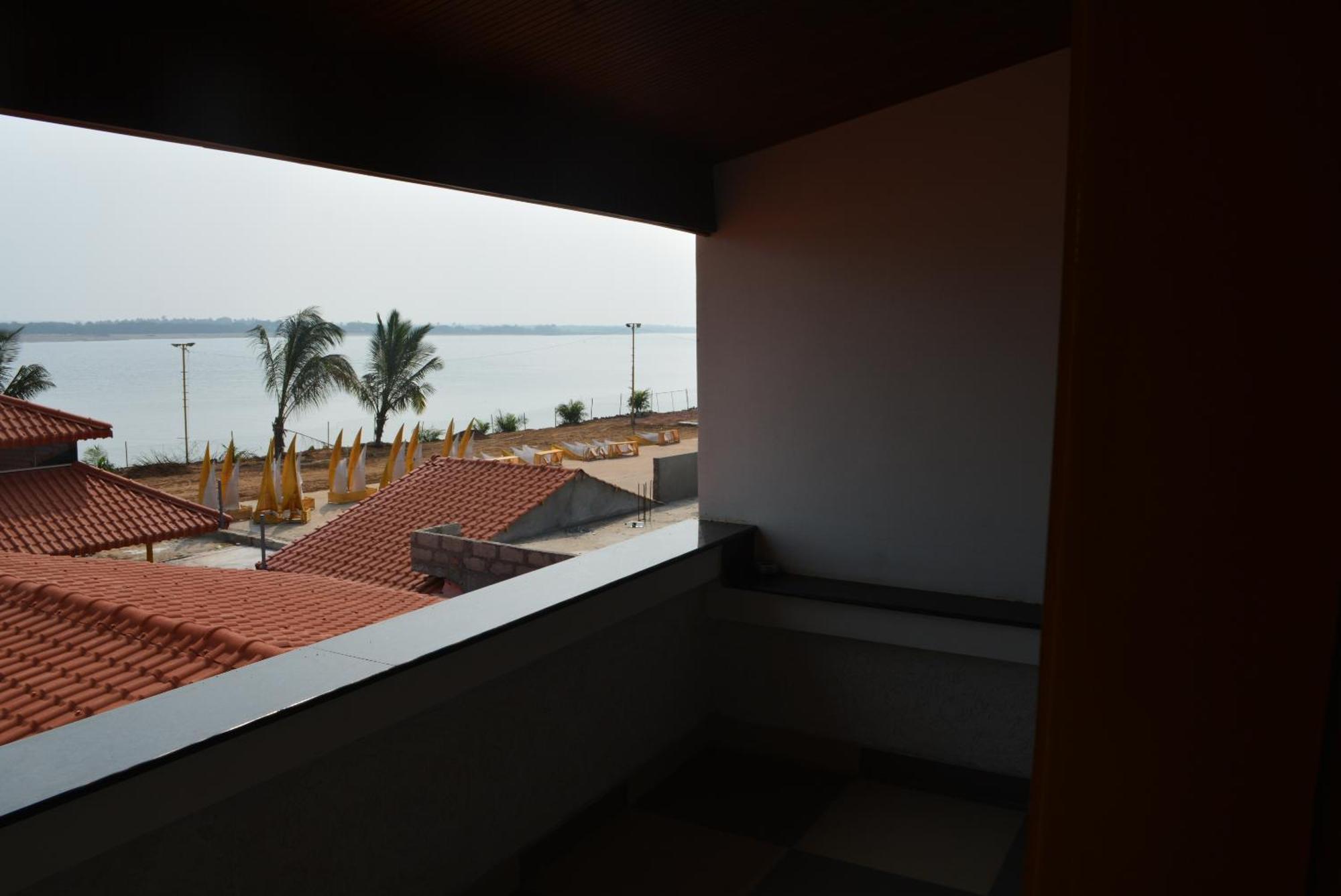 Yanam Resorts Ngoại thất bức ảnh